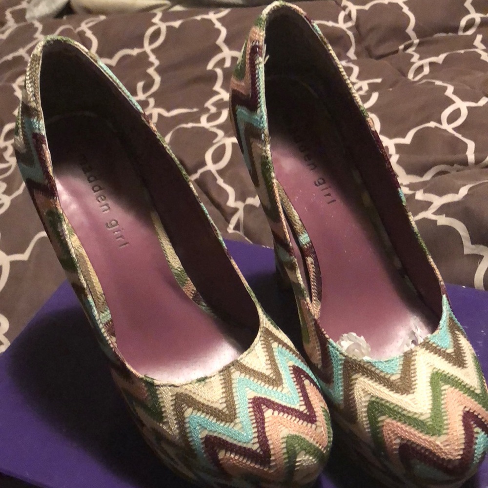 Shoes - Picture 2 of 2